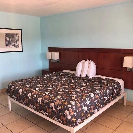 Economy Suites Winter Haven Eksteriør billede